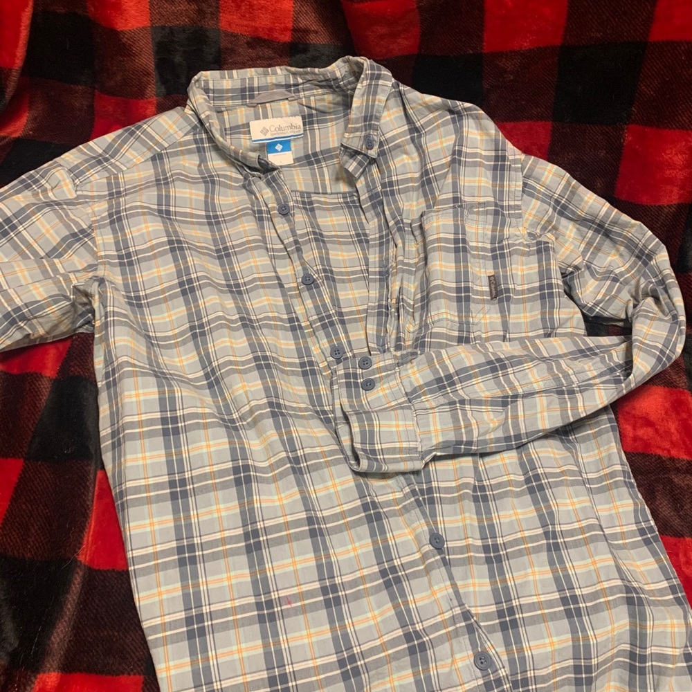 Columbia button down. Size L